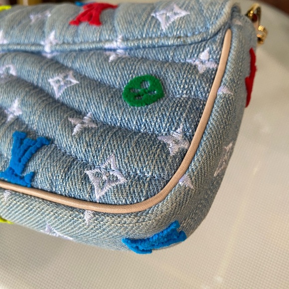 💙LV DENIM💙Louis Vuitton denim Pochette on chain - Picture 11 of 14